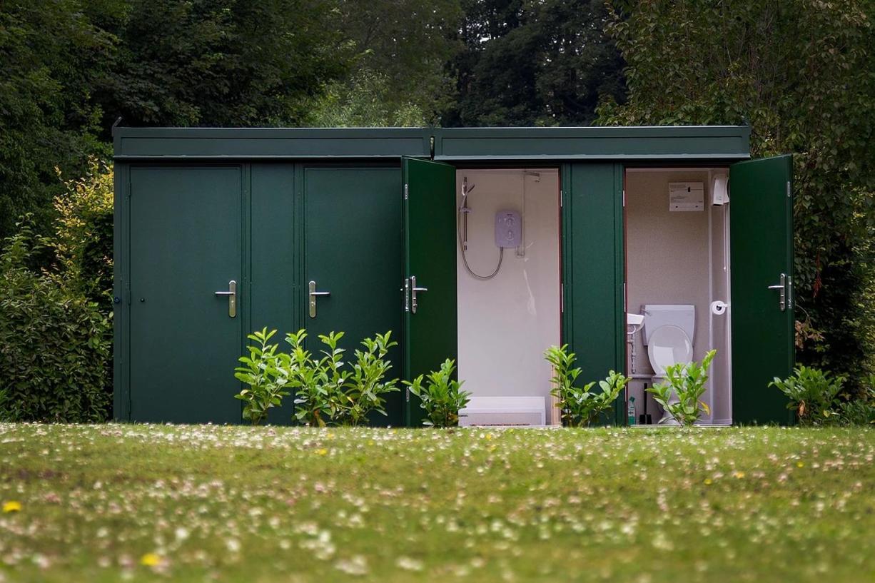 切斯特 Lloyds Meadow Glamping酒店 外观 照片